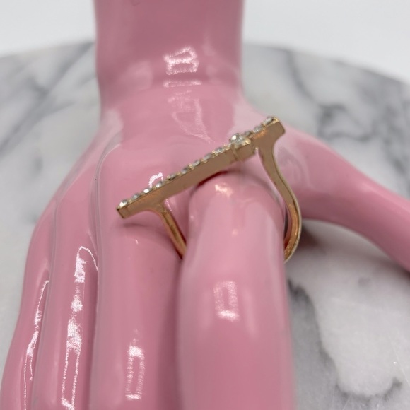 Gold‎ & Crystal Cross Finger Fashion Ring Sz 9-10 - Picture 5 of 7